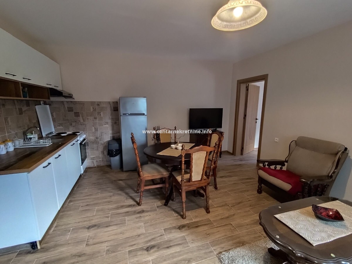 Izdavanje, jednosoban stan 45m2, Tološi, Podgorica